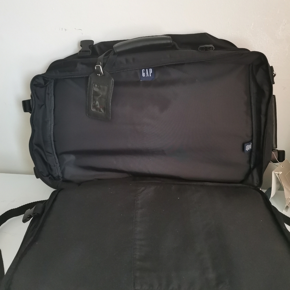 GAP TRAVEL AND LAPTOP BAG - Picture 8 of 16